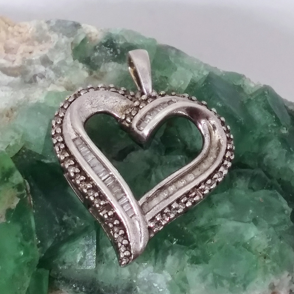 Diamond pendant